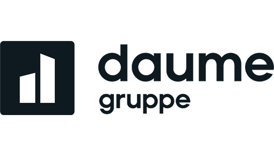 Logo der Daume Gruppe mit zwei stilisierten Balken in einem dunkelblauen Quadrat, daneben der Schriftzug „daume gruppe“